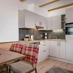 Apartment & Garni Alpenrose Obertauern