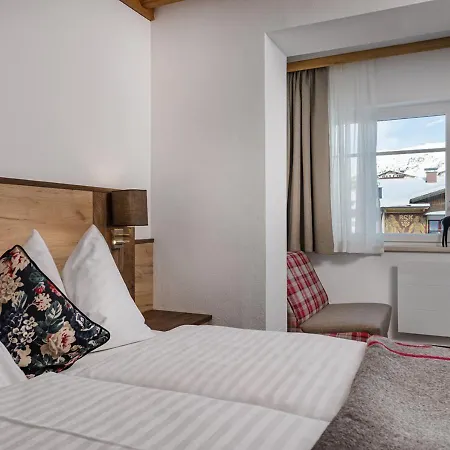 Apartamento & Garni Alpenrose *